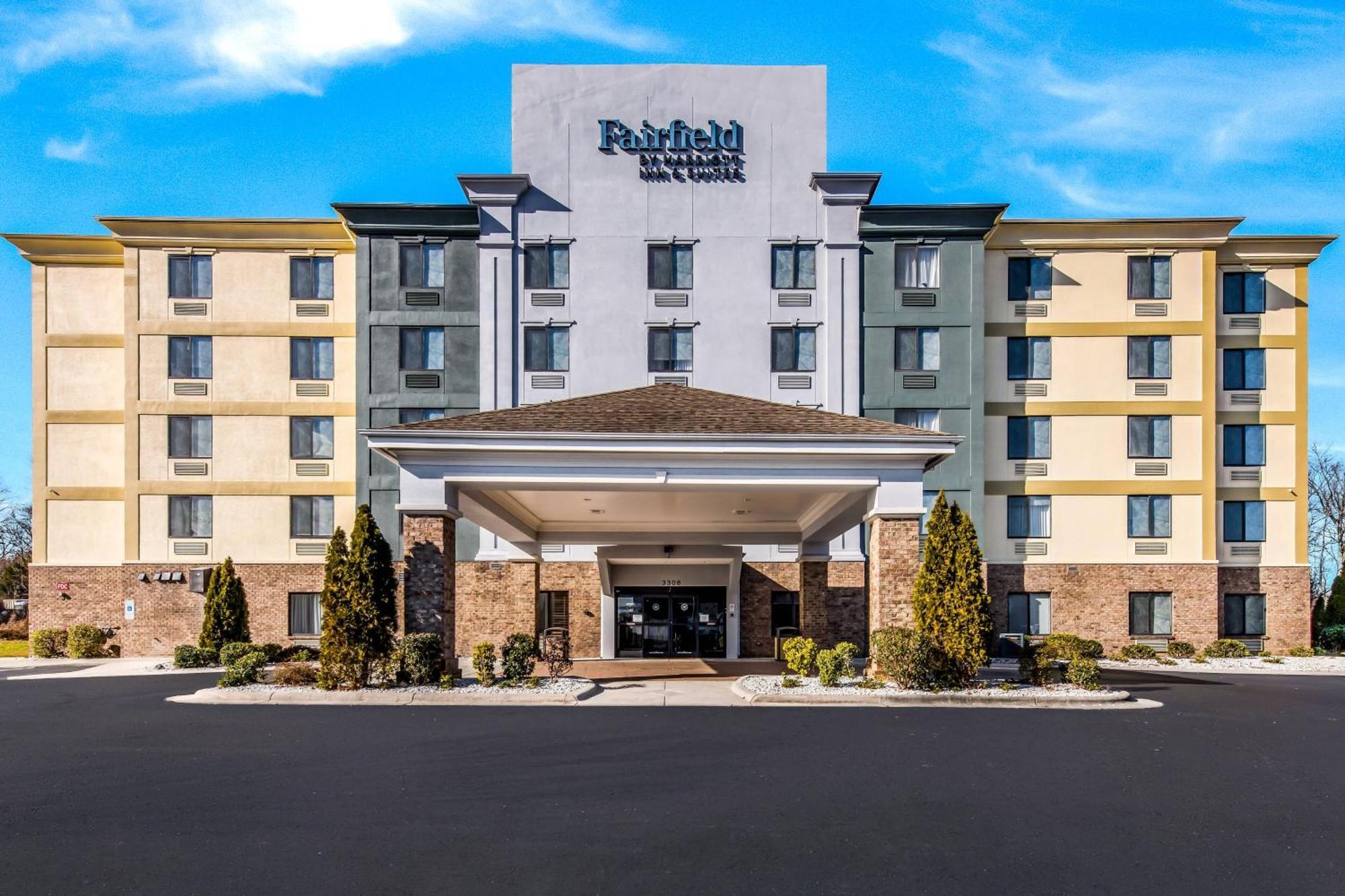 Fairfield By Marriott Inn & Suites Greensboro Coliseum Area Extérieur photo