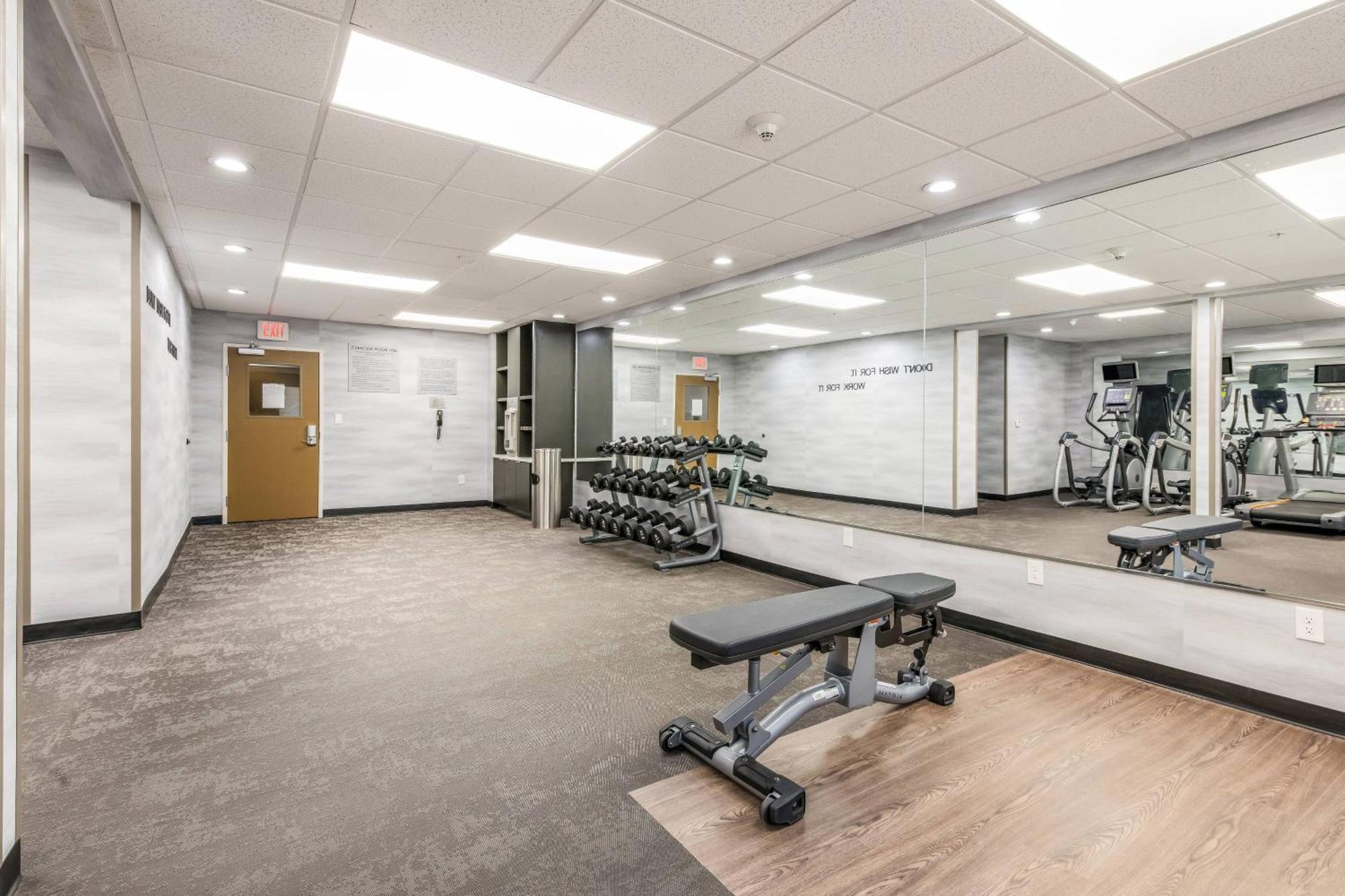 Fairfield By Marriott Inn & Suites Greensboro Coliseum Area Extérieur photo