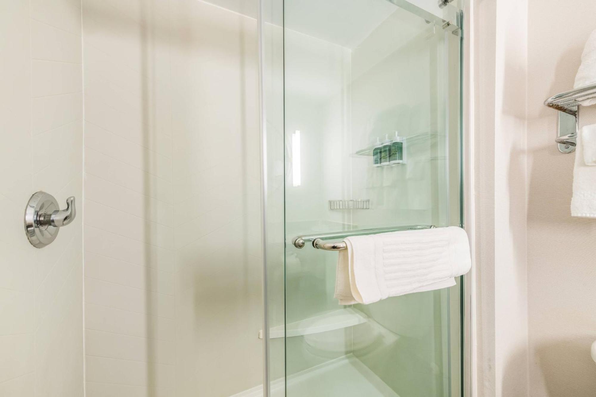 Fairfield By Marriott Inn & Suites Greensboro Coliseum Area Extérieur photo