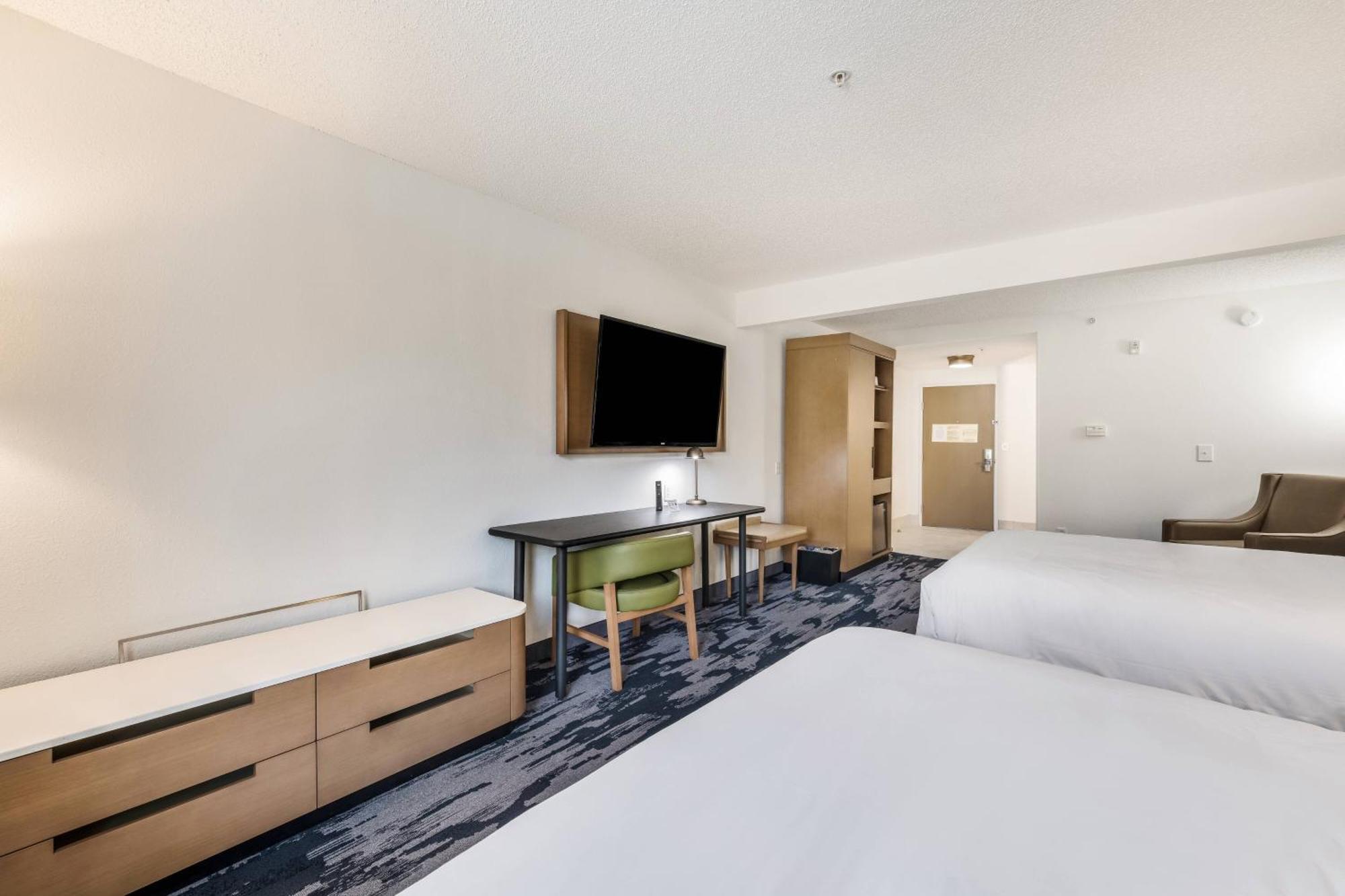 Fairfield By Marriott Inn & Suites Greensboro Coliseum Area Extérieur photo