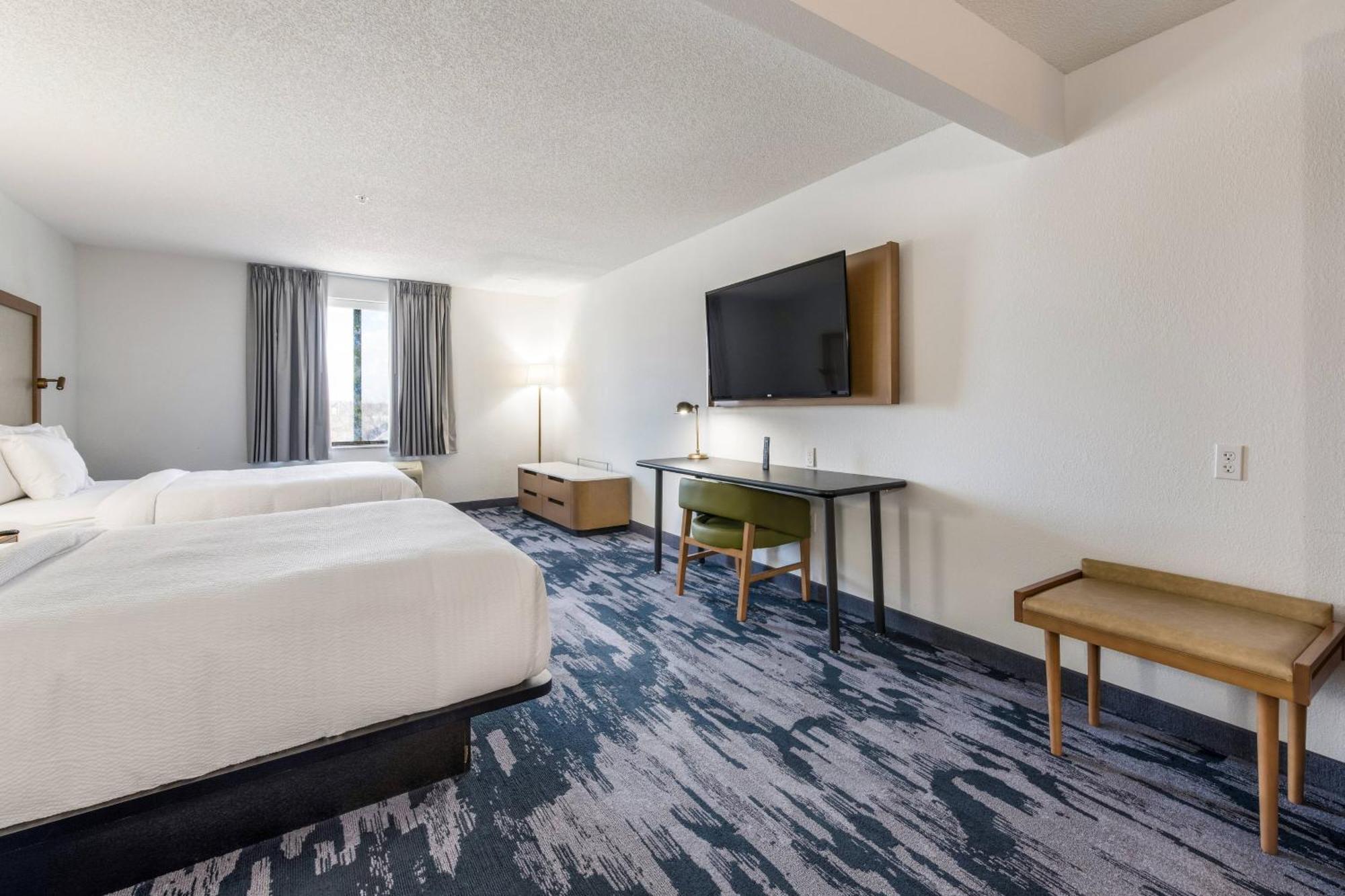 Fairfield By Marriott Inn & Suites Greensboro Coliseum Area Extérieur photo