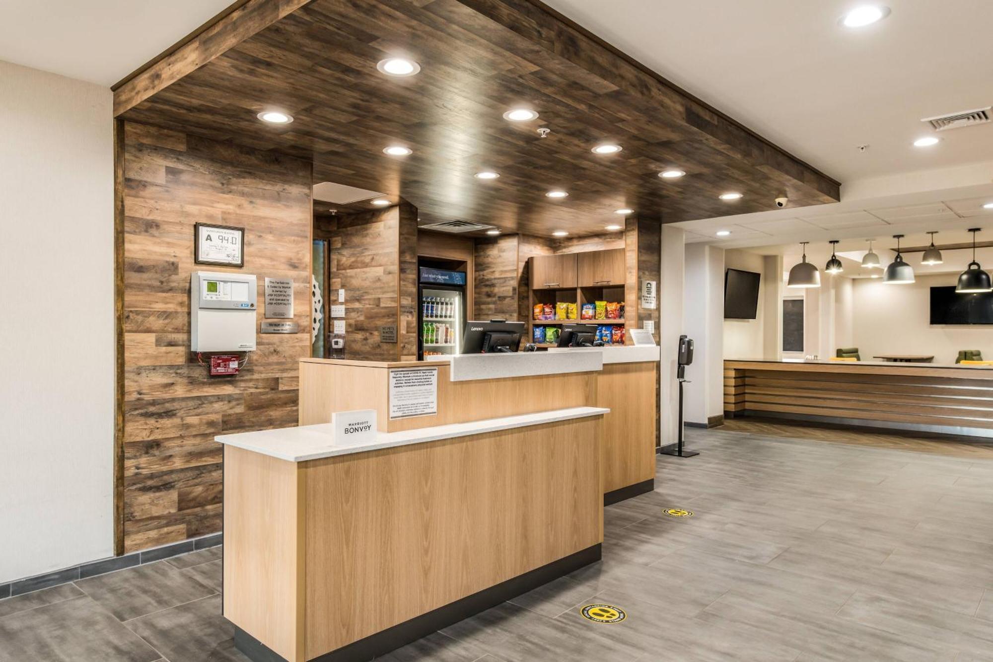 Fairfield By Marriott Inn & Suites Greensboro Coliseum Area Extérieur photo