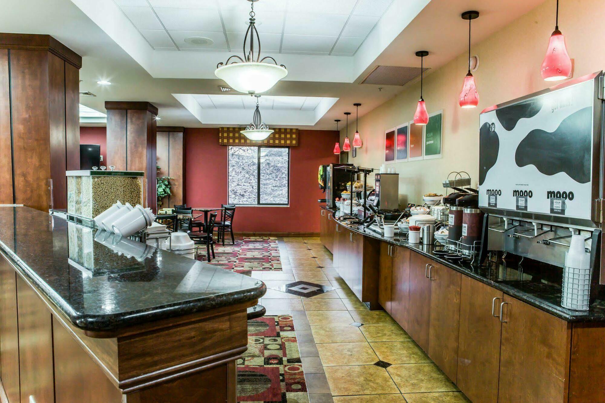 Fairfield By Marriott Inn & Suites Greensboro Coliseum Area Extérieur photo
