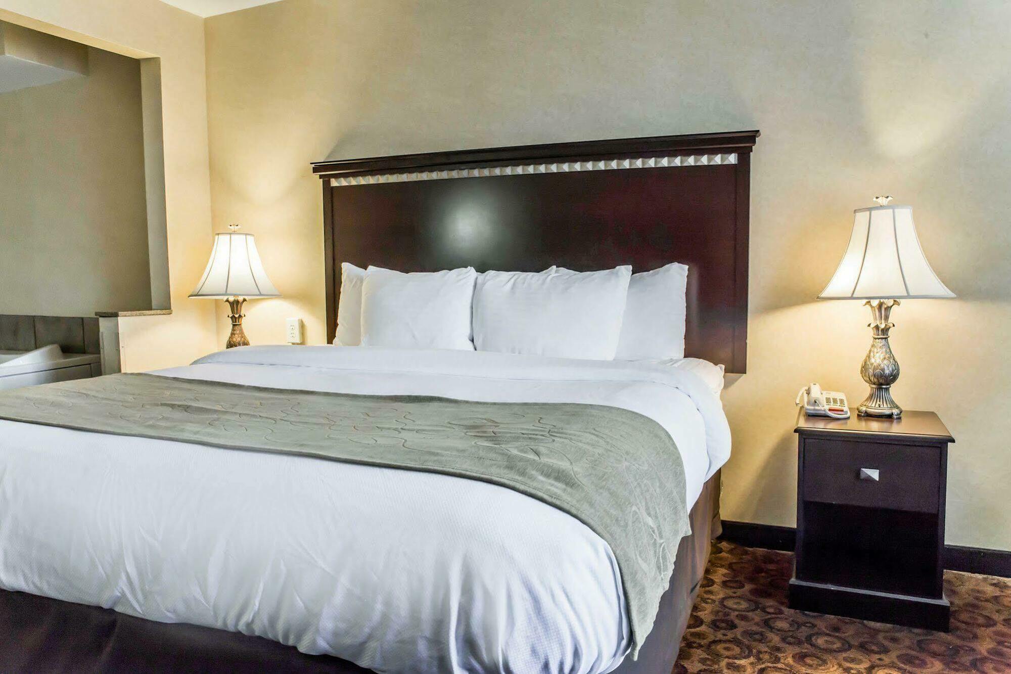 Fairfield By Marriott Inn & Suites Greensboro Coliseum Area Extérieur photo